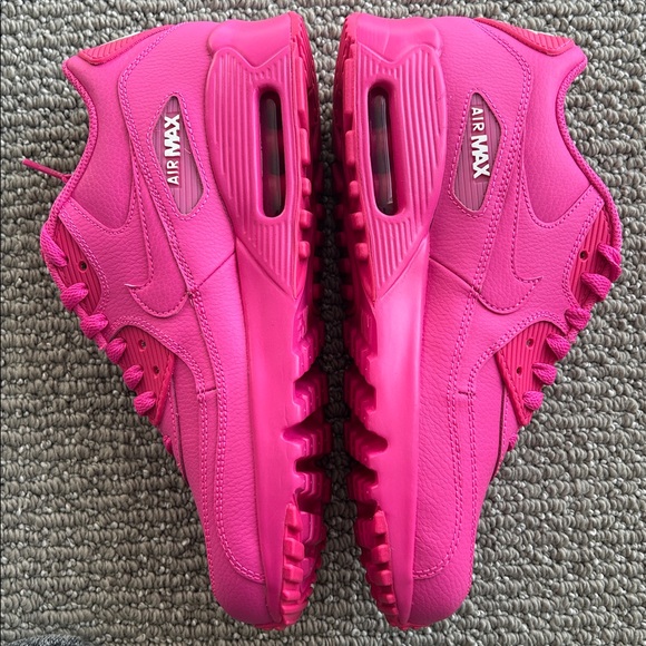 Nike Air Max 90 Pink Laser Fuchsia Sneakers 6.5Y GS / 8 Women EUC 833376-603 - Picture 2 of 8